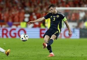 罗伯逊：我希望球迷们能够准备好，无论发生什么都能全力支持我们